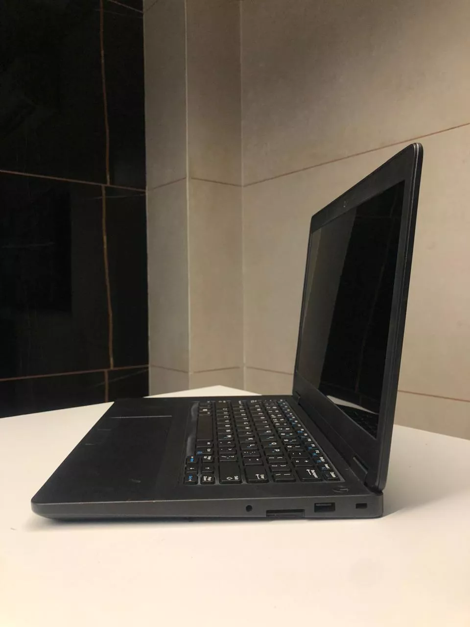 Dell E5470 (Open Box) image 3