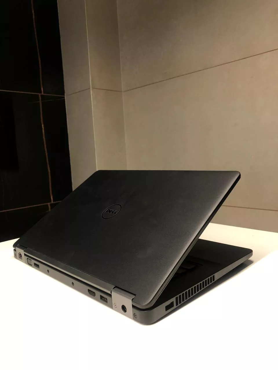 Dell E5470 (Open Box) image 4