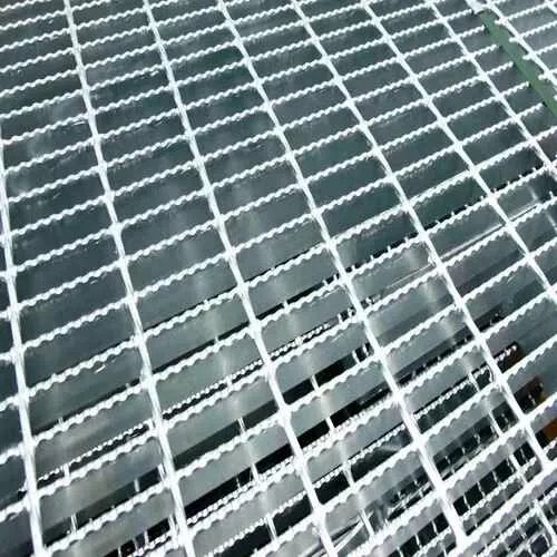 Serrated Surface Grating - Electro Forged - BEN AND GAWS PVT. LTD - Waste Management Equipment