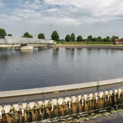 Plastic cutting machine image 12